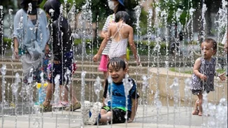 Το Τόκιο καταγράφει ρεκόρ δέκα συνεχόμενων ημερών με θερμοκρασία 35° Κελσίου ή υψηλότερη (μετεωρολογική υπηρεσία της Ιαπωνίας)