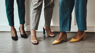 Σε αυτή τη συλλογή βρήκαμε τα παπούτσια που θα φοράς όλο τον χειμώνα