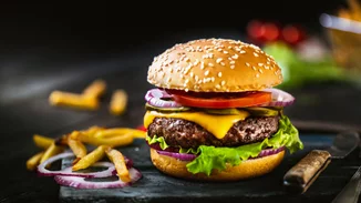 Επιθυμία για burger και κρέας | Να σε ποιο στοιχείο μπορεί να έχεις έλλειψη