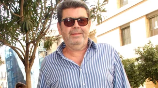 Βαλέρια και Λάουρα Λάτσιου | Σε θεατρική παράσταση με τον αδερφό τους Άγγελο και τον Γιάννη Λάτσιο