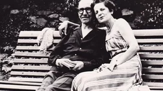 "Αγαπώ θα πει χάνομαι". Όταν ο Νίκος Καζαντζάκης γνώρισε τη σύζυγό του, Ελένη