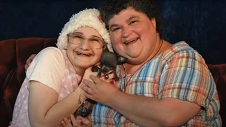 "Αυτή η σκύλα είναι επιτέλους νεκρή"