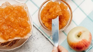 Σπιτική μαρμελάδα μήλου με 2 υλικά