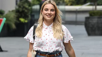 Τα ωραιότερα τζιν σορτς για κομψές βόλτες στην πόλη