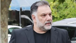 Ο Γρηγόρης Αρναούτογλου μιλάει την περίοδο προεφηβείας του γιου του | "Φωνάζει στα καλά καθούμενα, χωρίς λόγο"