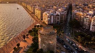 Θεσσαλονίκη | Η μπουγάτσα έγινε ...κατά λάθος παγωτό ξυλάκι κι έχει ενθουσιάσει τους τουρίστες