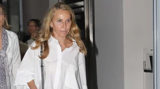 Ελένη Κόκκαλη | Σπάνια εφάνιση στο θέατρο με κομψό σύνολο