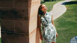 Ανακαλύψαμε τα πιο αέρινα και θηλυκά κομμάτια για τις φετινές σας διακοπές