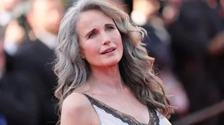 Οι πιο κομψές αποχρώσεις μαλλιών για γυναίκες άνω των 50