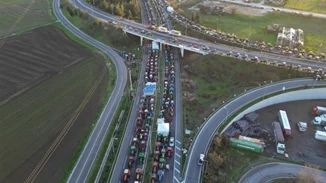 Σε ποια σημεία παραμένουν τα μπλόκα - Συνάντηση Κ. Χατζηδάκη και Κ. Τσιάρα με αγρότες της Κρήτης
