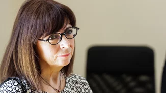 Σακελλαροπούλου-Μπιμπίλας | Η τηλεφωνική επικοινωνία τους για τις καταγγελίες και το μέλλον των ηθοποιών