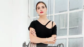 10 λαμπερά μανικιούρ που θα κάνουν τους πάντες να σε κοιτούν στο χριστουγεννιάτικο πάρτι