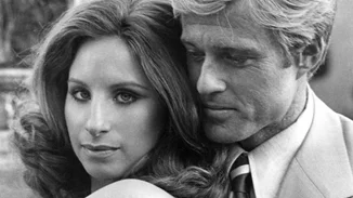 Barbra Streisand | "Με τράβηξε όχι λόγω της εμφάνισής του, αλλά γιατί ποτέ δεν ήξερες τι σκέφτεται" έχει πει για τον Robert Redford, τον μεγάλο, ανεκπλήρωτο έρωτά της