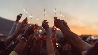 Διαγωνισμός 10 years Missbloom.gr | Παίξε μαζί μας το The throwback game και κέρδισε πλούσια δώρα!