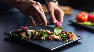 Ποιος/α είναι ο/η πιο επιδραστικός/ή σεφ στην Ελλάδα σήμερα;