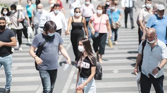 Μετάλλαξη Δέλτα\ | Αυτά είναι τα συχνότερα συμπτώματα - Πώς μπορούμε να προστατευθούμε - Τι λένε 4 καθηγητές ιατρικής