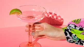 4 πανεύκολα και απίστευτα γευστικά κοκτέιλ για να συνοδεύσεις κάθε σου στιγμή