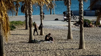 Αίθριος καιρός σήμερα με τον υδράργυρο έως 26 βαθμούς - Πότε θα "χειμωνιάσει"