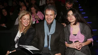 Γιατί μας ήχησαν σκληρά τα λόγια της Γεωργιάννας Νταλάρα για τον πατέρα της;