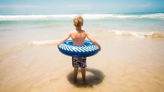 Τι να κάνεις αν δεν αρέσει στο παιδί σου η θάλασσα