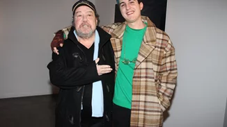 "Πατέρας και γιος μαζι στο πιάνο" | Η σπάνια φωτογραφία του Γιάννη Πάριου με τον Good Job Nicky