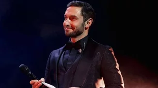 Η σύζυγος του Mans Zelmerlöw τον κατηγορεί για κακοποίηση και απιστία