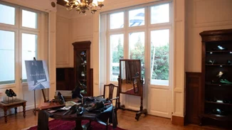 Esquire Townhouse Athens | H εταιρεία Kalogirou "αφηγείται" την ιστορία των υποδημάτων