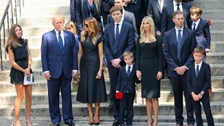 Ολη η οικογένεια Τrump στην κηδεία της Ιvana - Συντετριμμένοι ο Donald Trump και τα παιδιά του [εικόνες]
