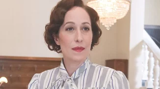 Κόρα Καρβούνη: "Δεν είναι όλες οι γυναίκες στην ίδια θέση στην Ελλάδα"