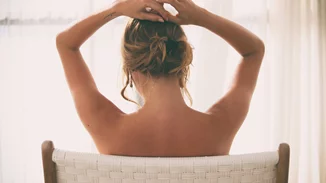 Τα σημάδια που αγαπώ στο σώμα μου και εκείνα που (πλέον) θέλω να αποχωριστώ