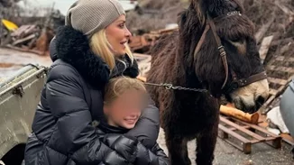 Ελένη Μενεγάκη | Στην ορεινή Αρκαδία με τον Μάκη, τη Βαλέρια και τη Μαρίνα - Η θερμή παράκληση στους δημοσιογράφους