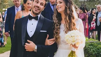 Άκης Πετρετζίκης | Το σχόλιο του Λεωνίδα Κουτσόπουλου στις φωτογραφίες του γάμου του