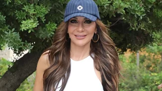 Δέσποινα Βανδή | Για μπάνιο στο Λαγονήσι - Με stylish μαγιό