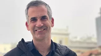 Κώστας Μπακογιάννης | Η σπάνια δημόσια εμφάνιση με τα παιδιά του και την αδερφή του, Αλεξία