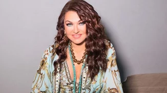 Η Καίτη Γαρμπή ντύθηκε ασορτί με τον γιο της, Δημήτρη Σχοινά, και τραγούδησαν μαζί μία από τις μεγαλύτερες επιτυχίες της