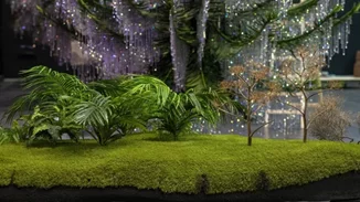 "A Summer Evening" | Η εμβυθιστική εγκατάσταση της καλλιτέχνιδας Ιωάννας Πανταζοπούλου έρχεται στην ΕΛΣ