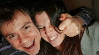 Ηλέκτρα Αστέρη | Ο Ευτύχης Μπλέτσας τη φωτογραφίζει με φουσκωμένη κοιλίτσα