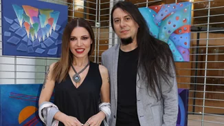 Ευρυδίκη | Με μαύρο maxi φόρεμα σε σπάνια έξοδο με τον σύζυγό της