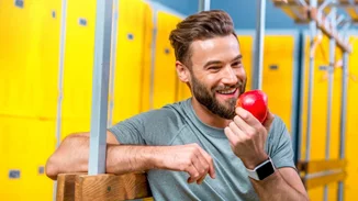 Πότε αρχίζει η "πραγματική" ενηλικίωση σύμφωνα με νέα έρευνα