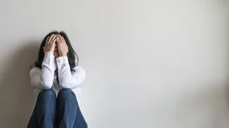 'Πήγα εκλιπαρώντας τους να αφήσουν τα παιδιά μου ήσυχα' | Θύμα των "εξορκιστών" της Θεσσαλονίκης περιγράφει την εμπειρία του