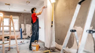 Πώς θα πληρώσουμε λιγότερα στην εφορία ανακαινίζοντας το σπίτι μας - Η ευκαιρία και οι παγίδες