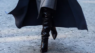 Θες να είσαι κομψή και on budget; | 7 μπότες που κοστίζουν λιγότερο από 50 ευρώ και ξεχωρίζουν στο street style