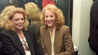 Μελίνα Μερκούρη- Ζωή Λάσκαρη με glam ρούχα σε σπάνιο φωτογραφικό ντοκουμέντο