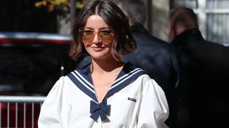 10 κομμάτια που αξίζει να αγοράσεις στις θερινές εκπτώσεις αλλά θα φορέσεις και το φθινόπωρο