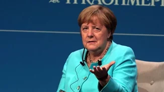 Angela Merkel | Ο ελληνικός είναι ένας λαός από τον οποίο έχουμε να μάθουμε πολλά
