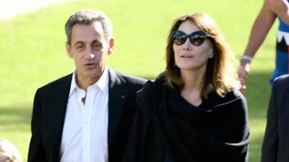 Carla Bruni - Nicolas Sarkozy | Σπάνια δημόσια εμφάνιση στο Φεστιβάλ Βενετίας