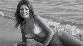 Ρίκα Διαλυνά | Ποζάρει άκρως καλοκαιρινή σε εξώφυλλο ιταλικού περιοδικού