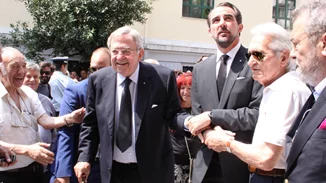 Σύσκεψη στο Μαξίμου για την ταφή του τέως βασιλιά Κωνσταντίνου - Τα προβλήματα και το σενάριο που προκρίνεται