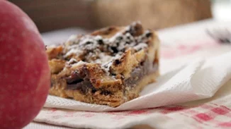 Μηλόπιτα σκεπαστή με τραγανές λωρίδες ζύμης