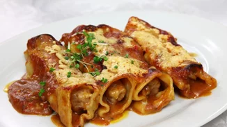 Συνταγή για κανελόνια με λουκάνικα και πράσα